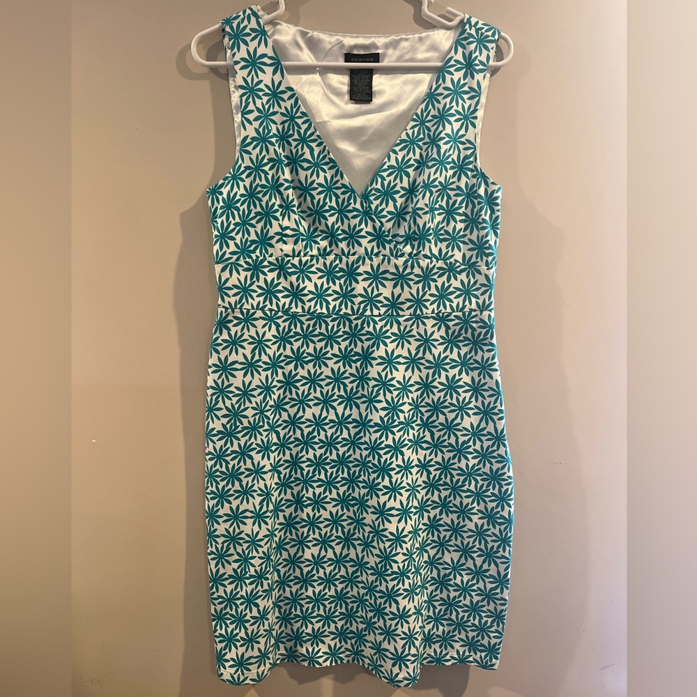 Spense Dress v Neck side zipper White Turquoise Floral Missy size 10
